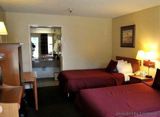 The Winnfield Lodge Bagian luar foto
