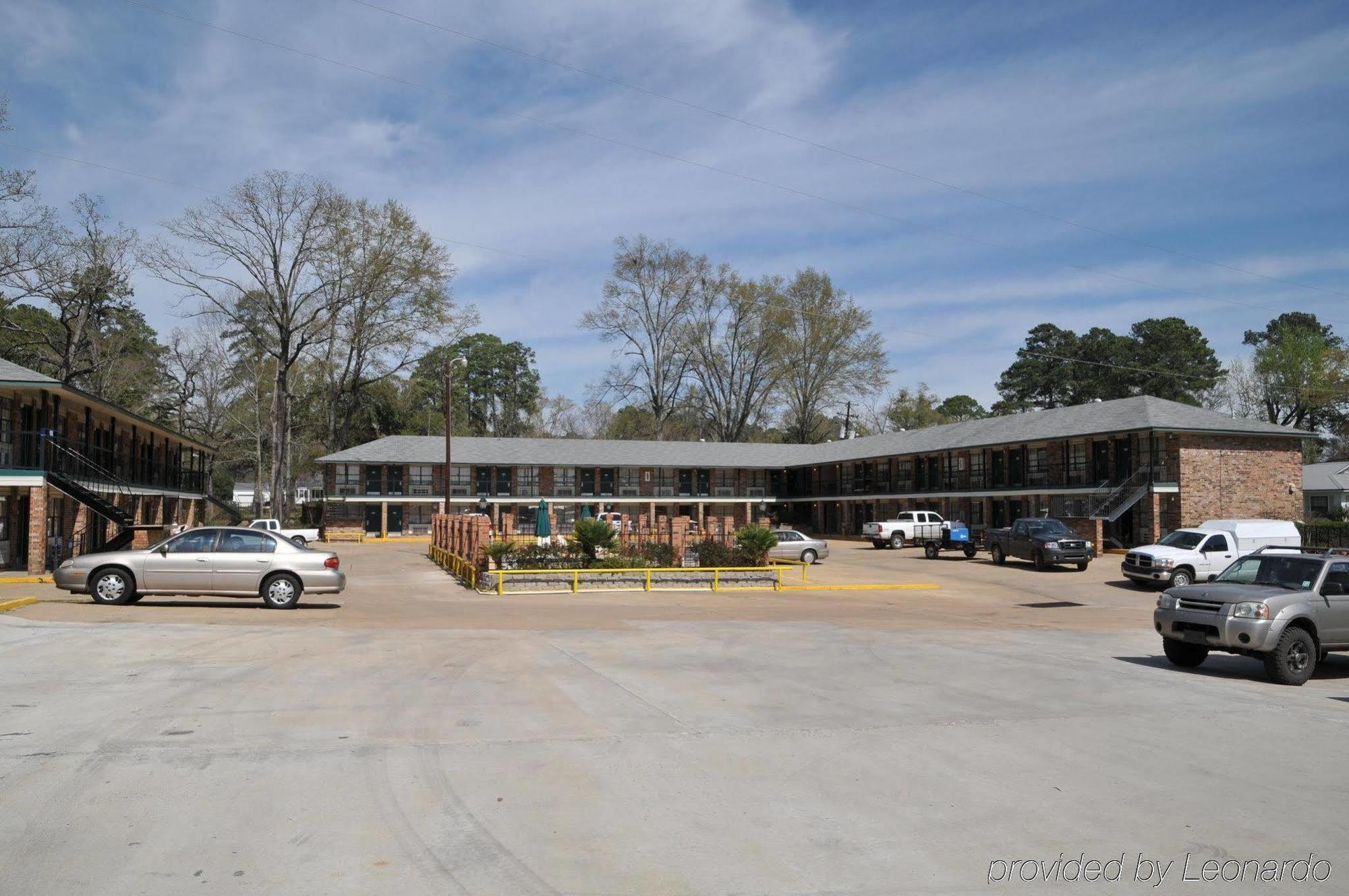 The Winnfield Lodge Bagian luar foto