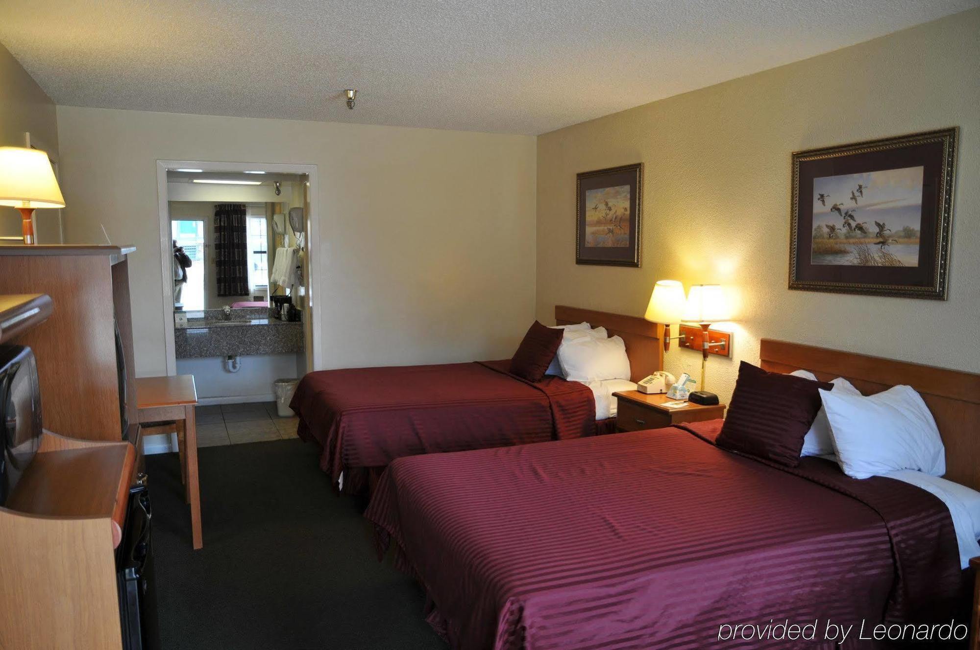 The Winnfield Lodge Bagian luar foto