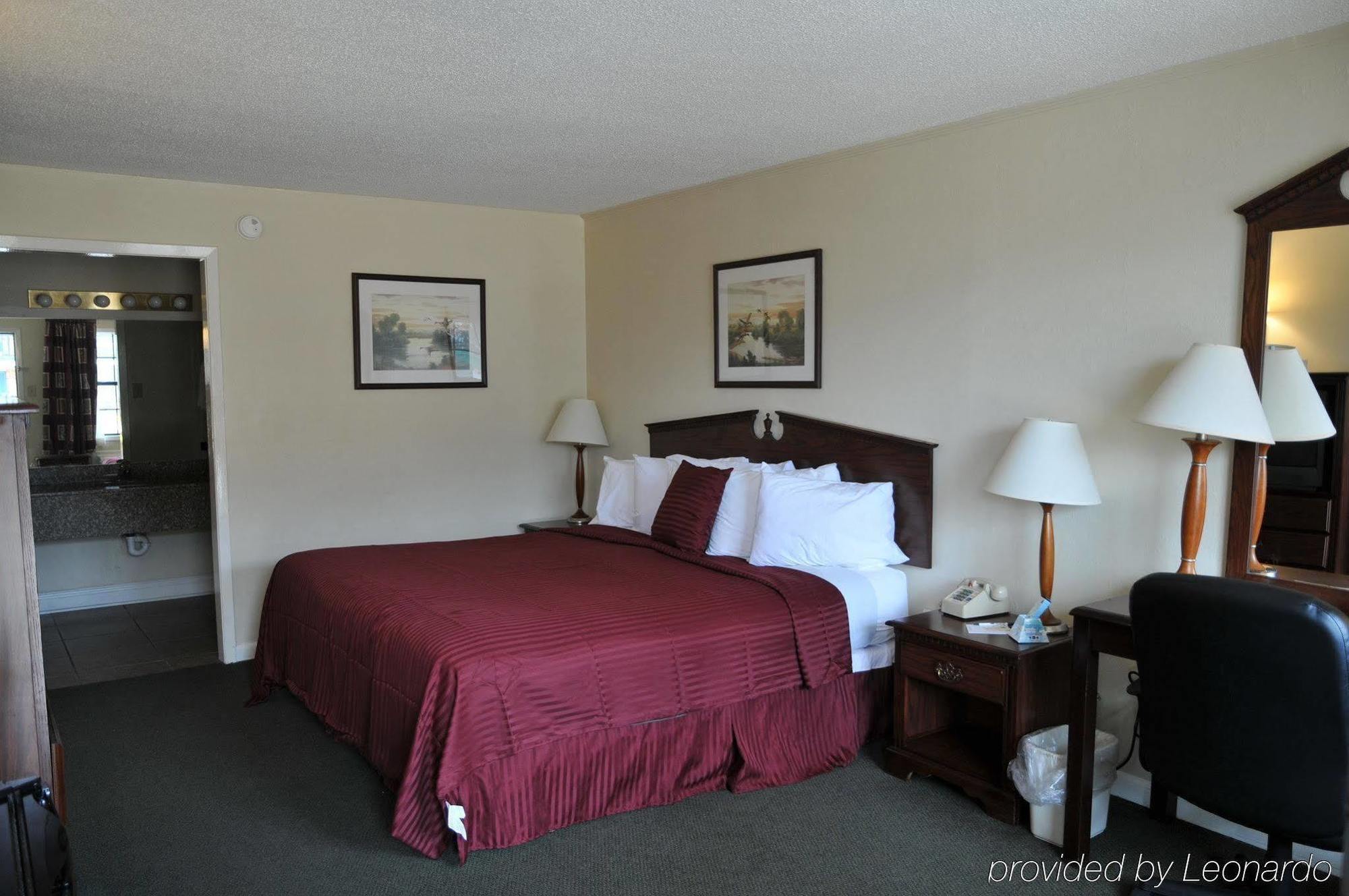 The Winnfield Lodge Bagian luar foto