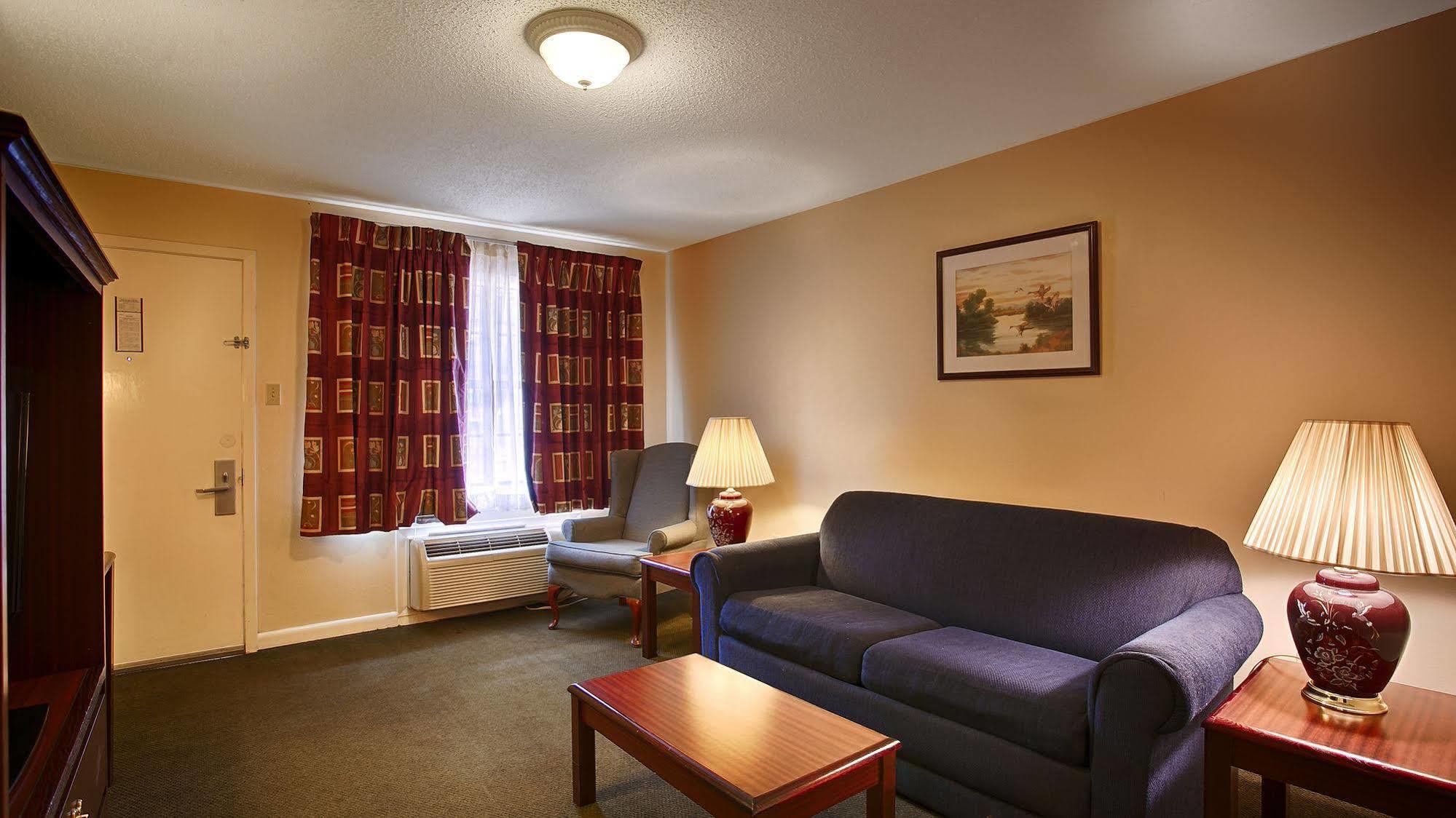 The Winnfield Lodge Bagian luar foto